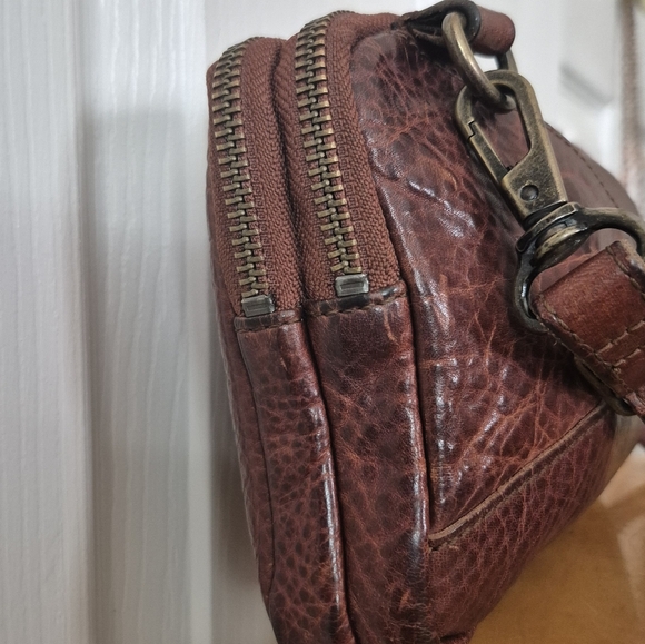 Duluth Trading Company Brown Lifetime Leather Dual Zip Wallet Crossbody Purse - Picture 9 of 14